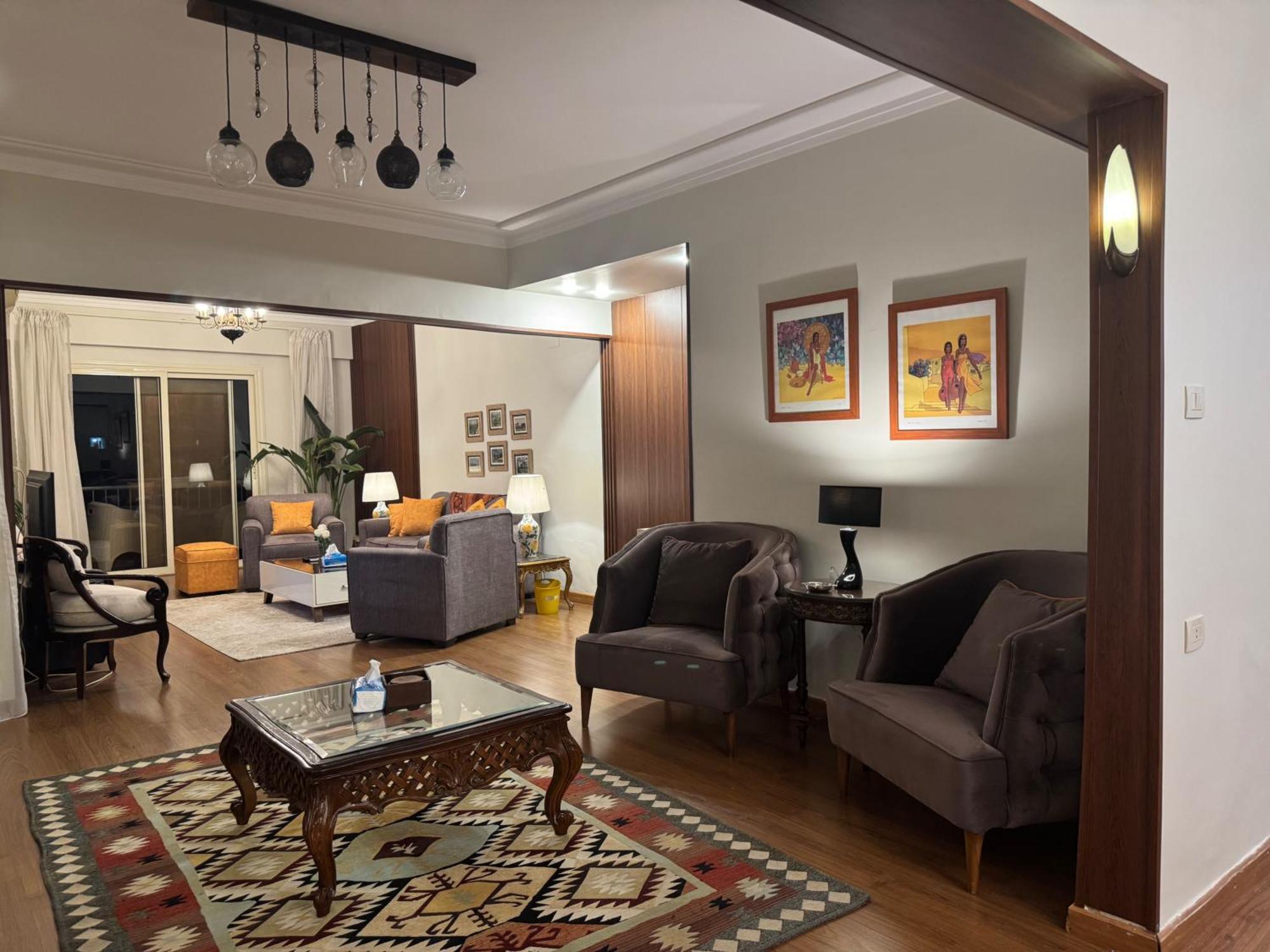 Apartment Nile View 2-bed In Zamalek Kairo