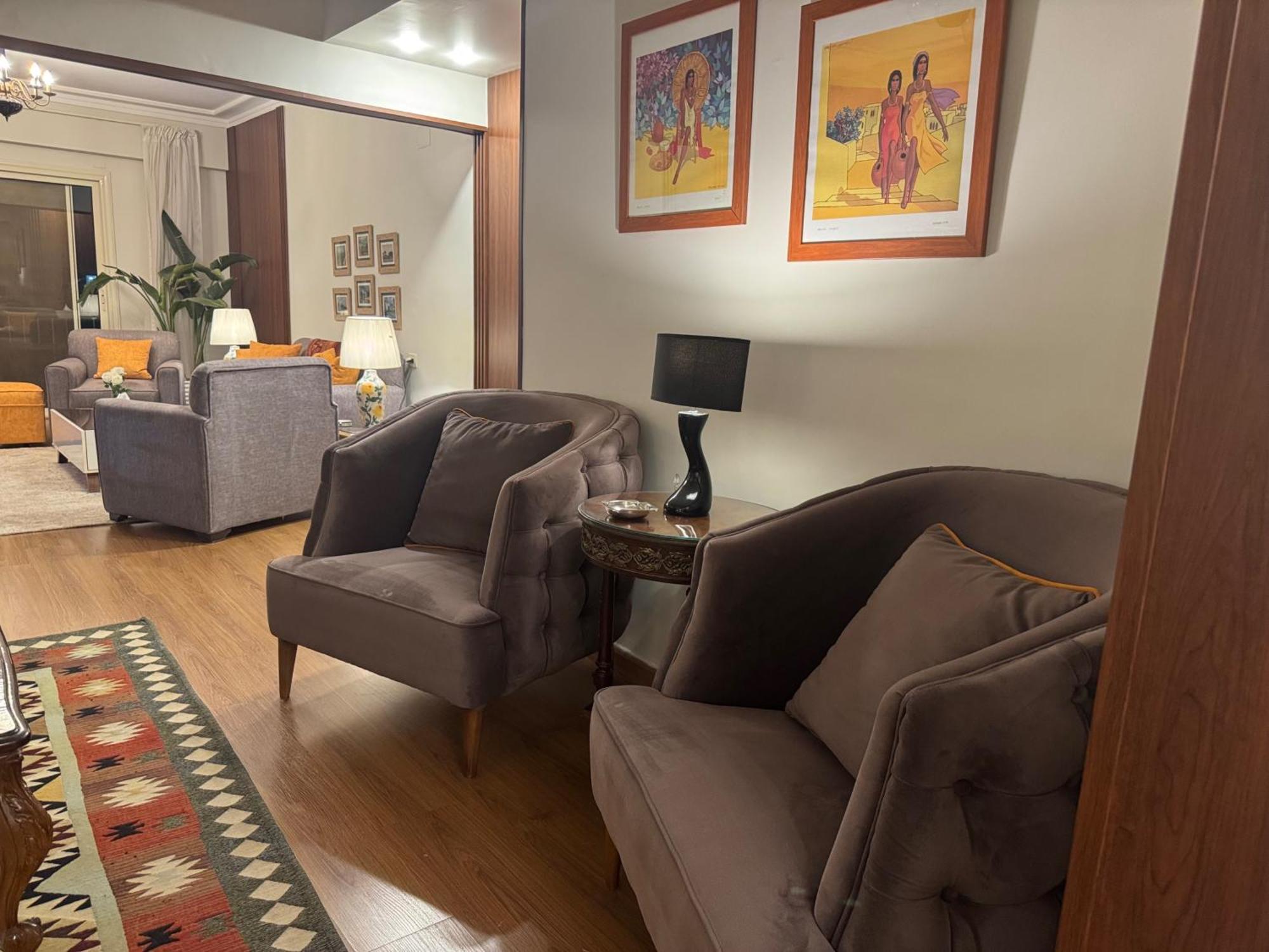 Nile View 2-bed In Zamalek Apartment *